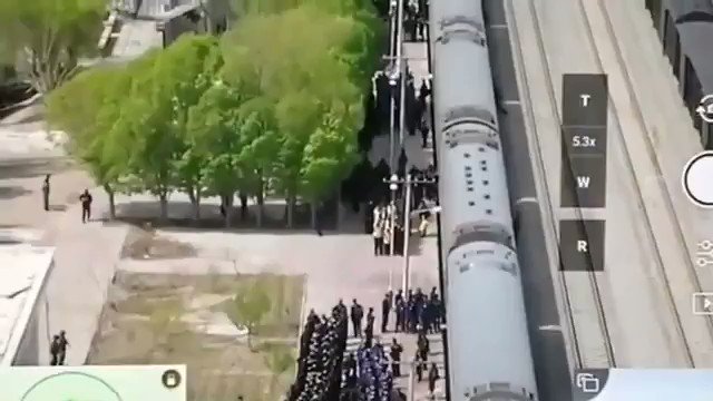 @takarin___7 インドTVでも放送された、ドローンによる望遠撮影が記録したウイグル人強制連行の様子 https://t.co/BtXKctWURl