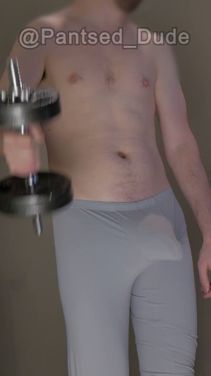 Pantsed dude