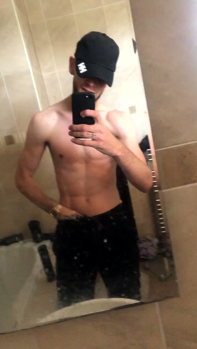 Come get this Manny lads Dick??
Suck on that get me hard as rock.

Rt if you want abit??, there’s only