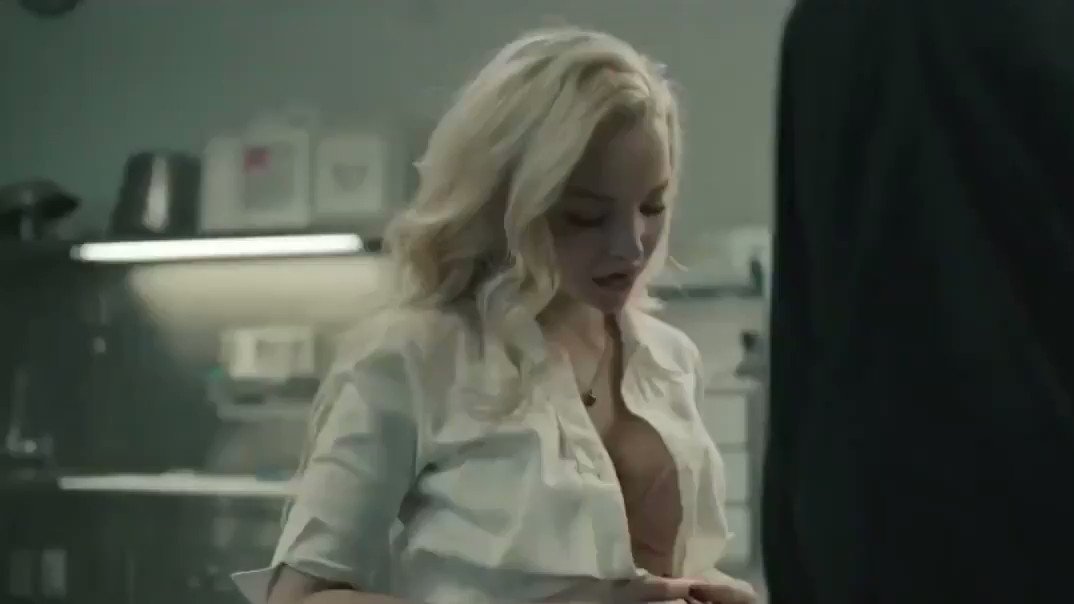 “Dove Cameron taking that annoying top off for us 🥵🔥🤤 https://t.co/heEcS...