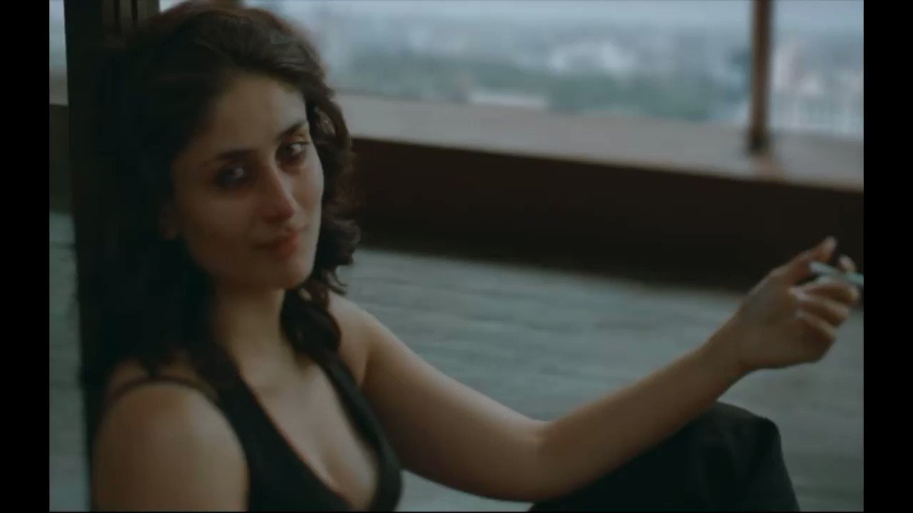 Kareena Ke Sexy Video - Kareena Kapoor Khan FC on Twitter: \