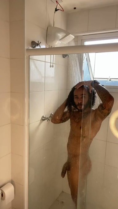 Me chama de Aquaman e deixa eu te afogar ? https://t.co/ipQrrPVfYM