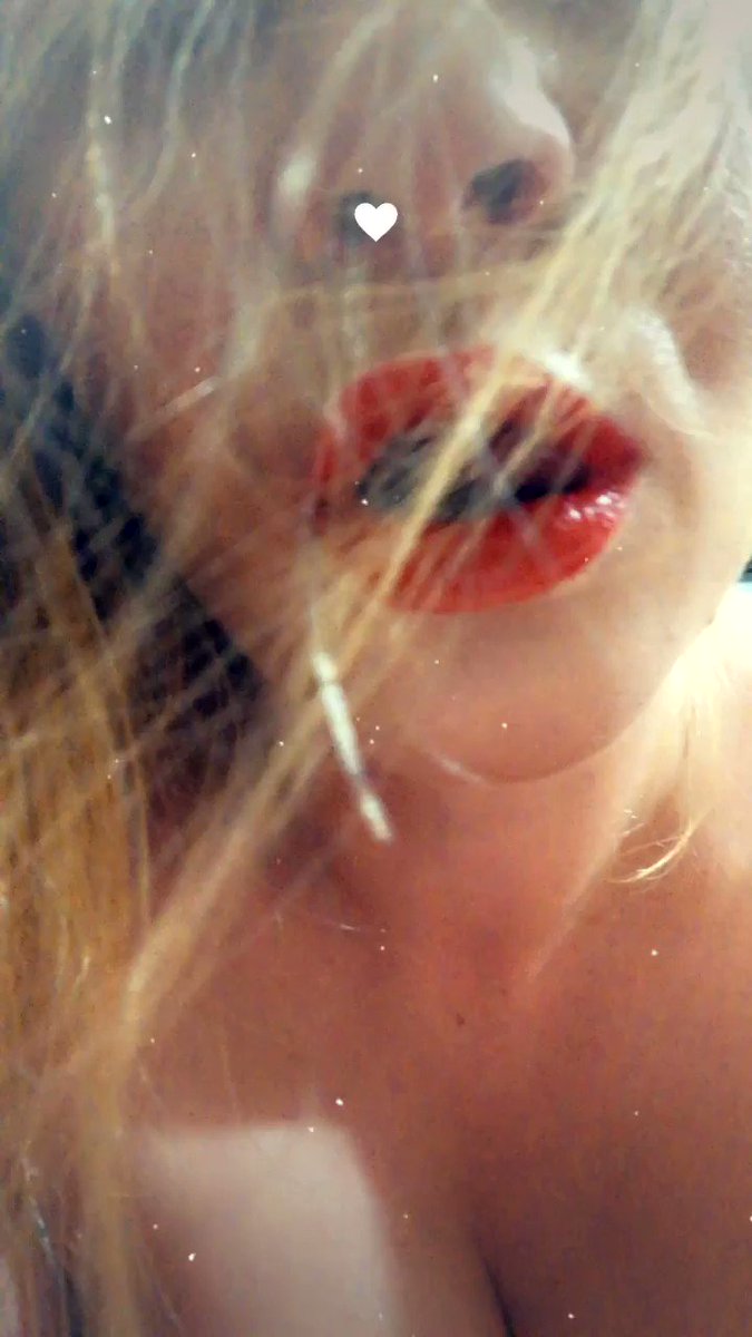 Model - MissBlonde niceass