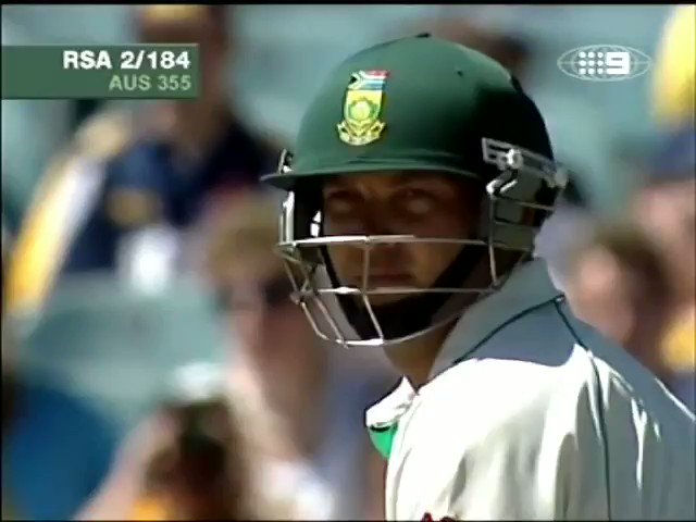 Happy birthday, Brett Lee! All time favorite    