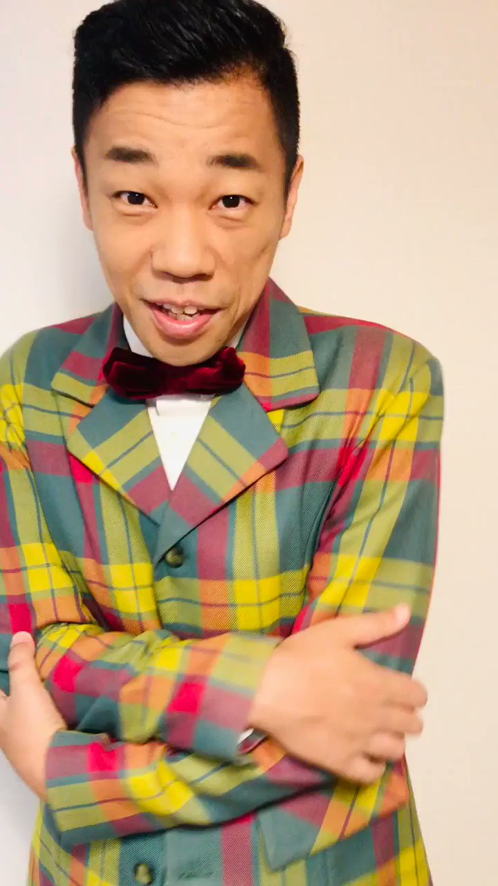 川島明 Cowcow多田さんの 芸人の出待ち シリーズ いつも楽しませていただいてるけど 初期から見てるとこの出待ちファンに応援されている芸人がどんどん売れていってるのがわかる 又吉君の 火花 を観ているような気持ちになってきました Twitter