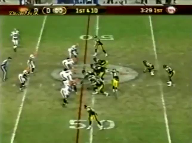 With 49 days until Steelers regular season football begins against the 49ers, here's the 49 yard TD pass from Ben Roethlisberger (@_BigBen7) to Nate Washington (@nwash85) against the Browns in 2006. #HereWeGo #Steelers #NFL https://t.co/GbjCS8czQC