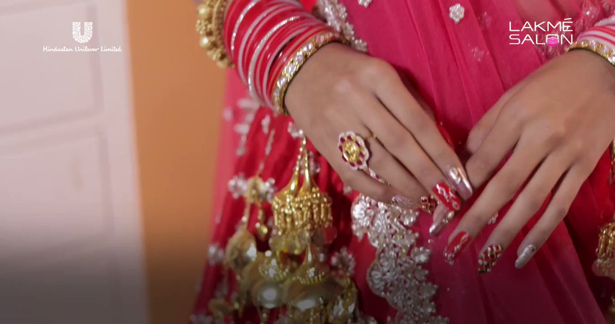 Calling all the brides-to-be, let us take off all your worries!
📞 us on 1800-123-1952 or download the Lakmé Salon App to pre-book your bridal appointment.
.
#Bridal #bridalmakeup #booknow #blockbuster #blockbusterbrides #lakmesalon #pamper #salon #bridestobe #visitus #seeyousoon https://t.co/Sv8XciboLs