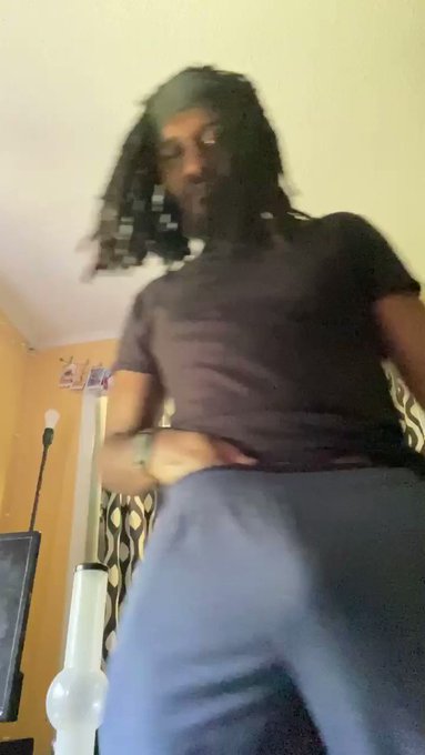 Does my 🍆 looks good? 😈 https://t.co/KIVtDagYUi<a href="/tag/freaks"class="tags"><span>#freaks</span></a><a href="/tag/freaksonly"class="tags"><span>#freaksonly</span></a><a href="/tag/xxnx"class="tags"><span>#xxnx</span></a>