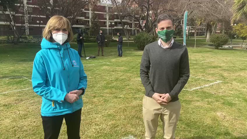 Hoy en el marco de la campaña #SeñalesdeVida, estamos junto a la alcaldesa de @Muni_provi, @evelynmatthei, lanzando el Plan Piloto de Reapertura de Parques y Plazas, para cuando la comunidad pueda volver a visitar sus áreas verdes https://t.co/RLzDcxziGr