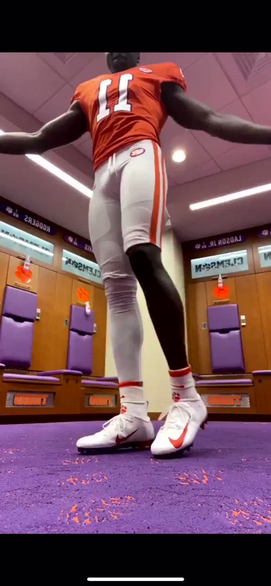 E.J. Williams💰 (@_ejda1) on Twitter photo 2020-07-31 18:28:08 Dem Boys Michael Jackson Bad🐅😂 Dem Boys Michael Jackson Bad🐅😂