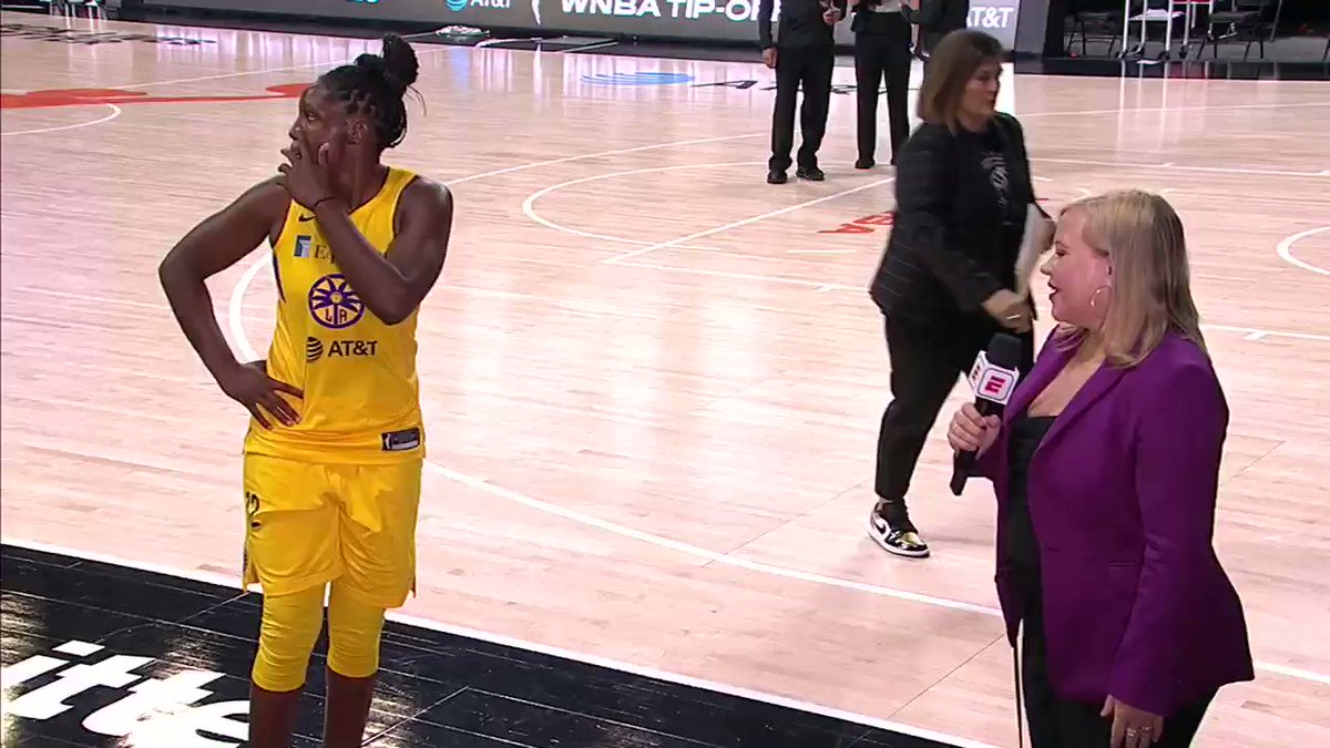 Post-game interview with Chelsea Gray for the @LASparks as they follow @seimoneaugustus advice for the win. https://t.co/n8MmLK88vl