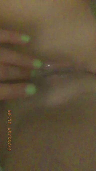 🤭😏 #pussy #wet https://t.co/A9ORuD4pCG<a href="/tag/pussy"class="tags">#pussy</a><a href="/tag/wet"class="tags">#wet</a>