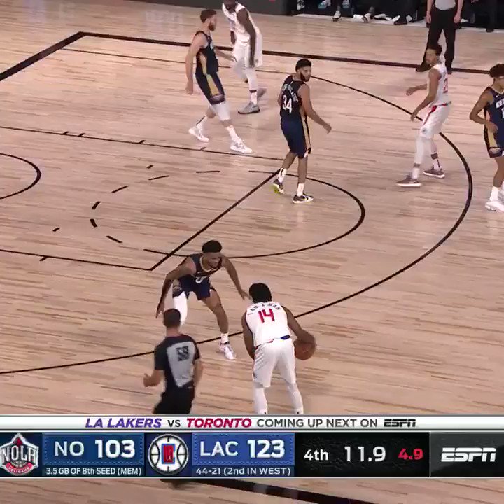 Terance Mann's late 3-pointer gives the @LAClippers 25, a franchise record! #WholeNewGame https://t.co/w8PiAurf2e