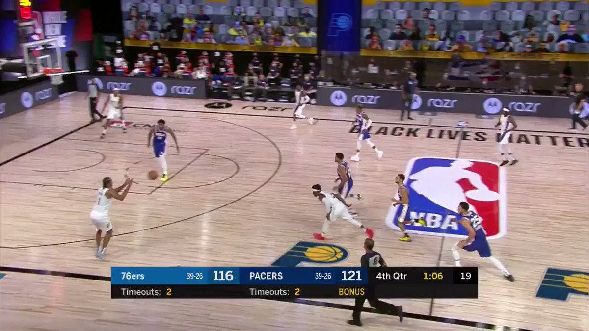 T.J. Warren's 8TH triple gives him 5⃣0⃣! #IndianaStyle #WholeNewGame https://t.co/3TRFs5lBIV