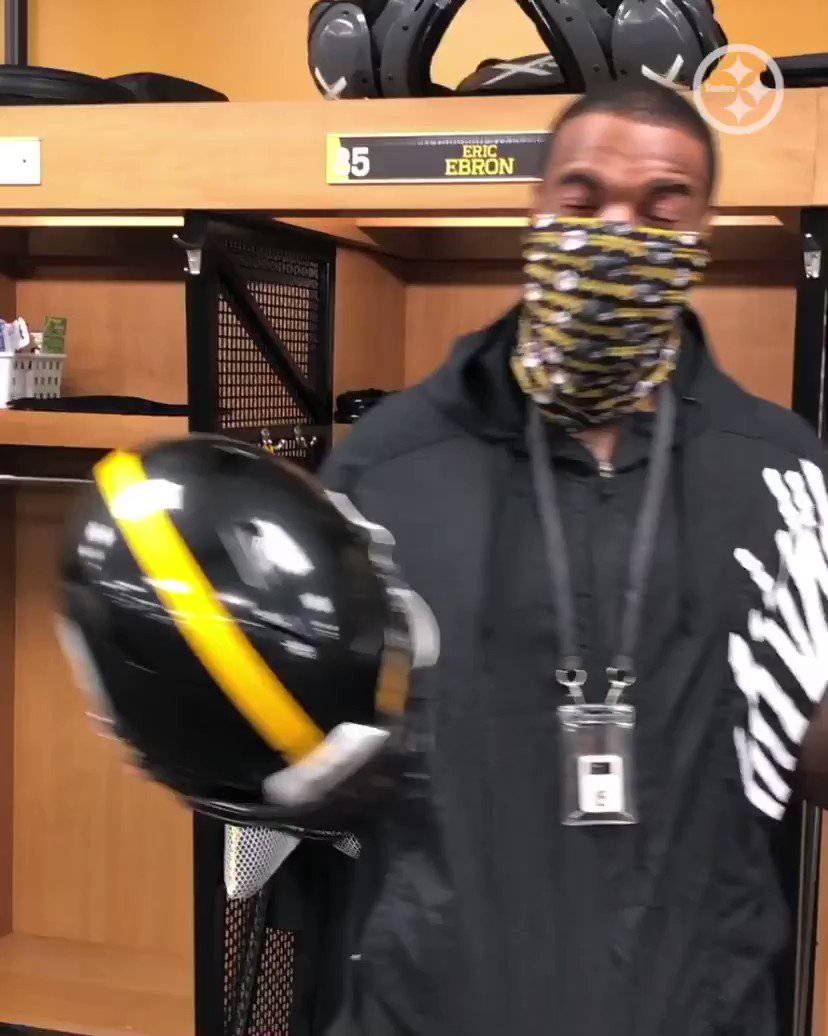 Pittsburgh Steelers (@steelers) on Twitter photo 2020-08-02 16:08:22 Got his #Steelers helmet ☑️ @Ebron85 Got his #Steelers helmet ☑️ @Ebron85