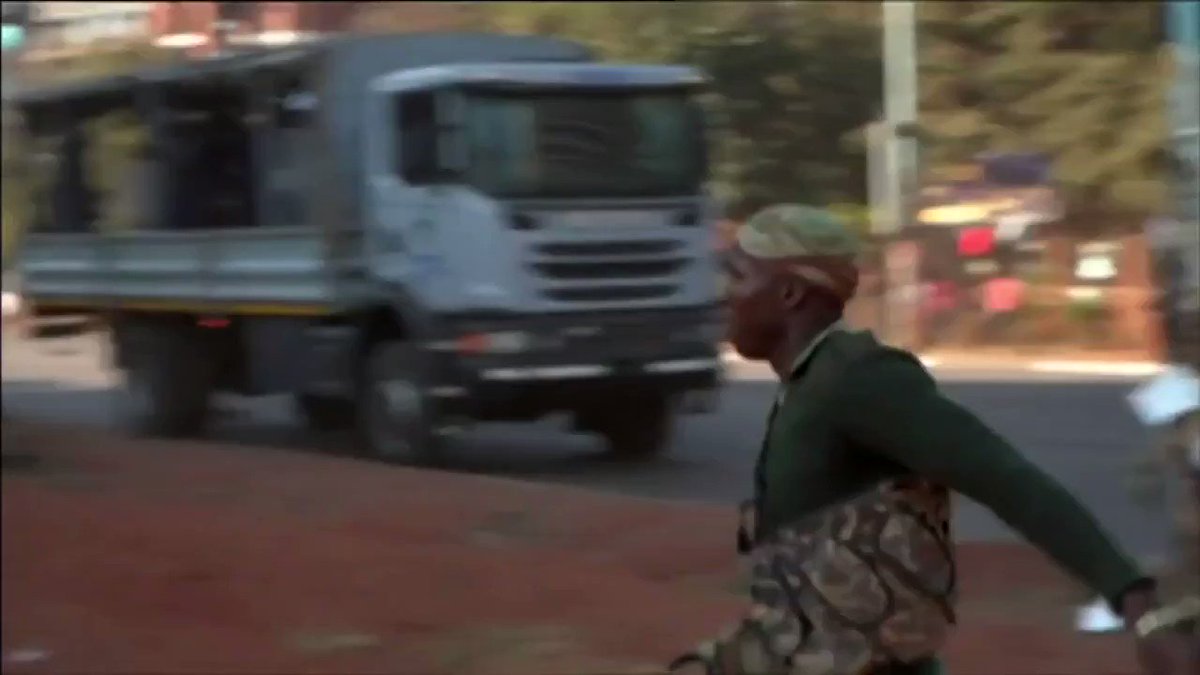 This soldier must be charged with attempted murder.
#ZimbabweanLivesMatter https://t.co/fVvrmcbPb4