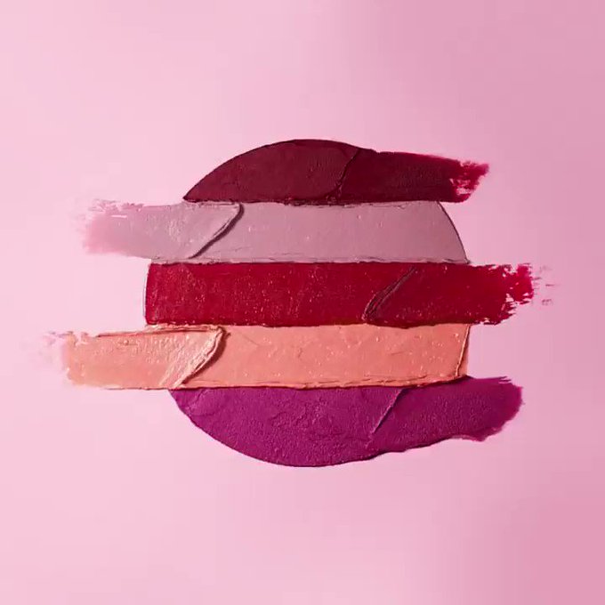 Day or night, give your #lips the gift of colour and Love with these gorgeous Matte shades by @starstruckbysl