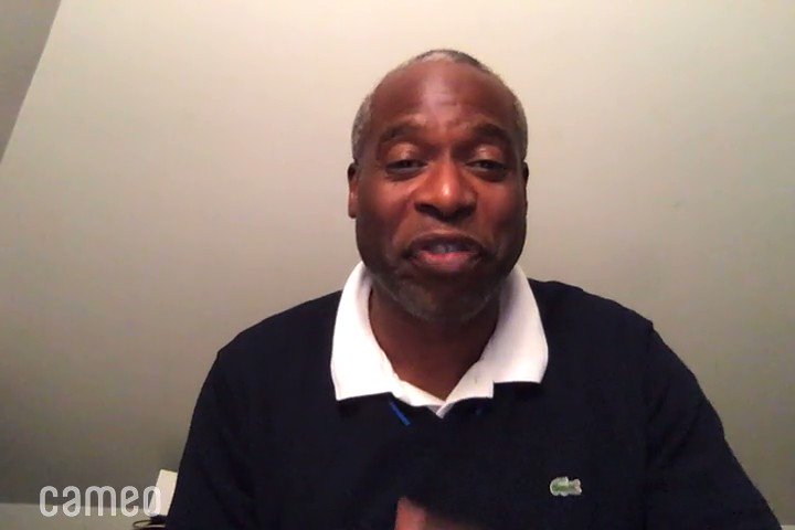 I can t with bella getting phill lewis to wish me a happy birthday skfksjcksjdj 