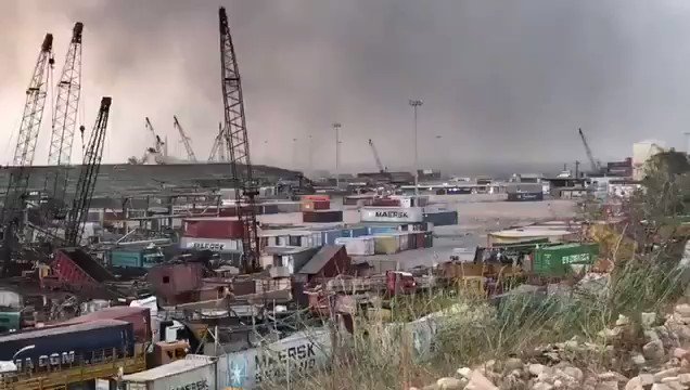 The port of #Beirut has been completely destroyed in today’s massive explosion. This is #Lebanon’s main economic lifeline.
The economic crisis in our country - already worsened by US sanctions - is about to get much worse. https://t.co/vxycOYVrCm