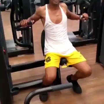 Mais um dia pago.. 💪😠💪 #Treino #Goleiro #Capixaba #Feliz #Saudáveis #Saúde #Futebol #Fitness #Academia #Vamos #Blessed #Obrabo #Capixabão https://t.co/nNcGvXsJkF