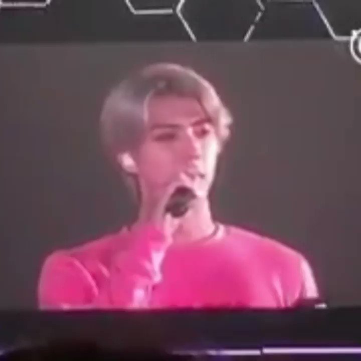 SEHUN: I would like to say one last thing. EXO exists because EXO-L exists & EXO-L exists because EXO exists. #SEHUN #세훈 #엑소 #EXO #EXOL #I_L1485_You #EXOL6thAnniversary #엑소엘_6번째_생일축하해pic.twitter.com/rpFjsgZ0ef