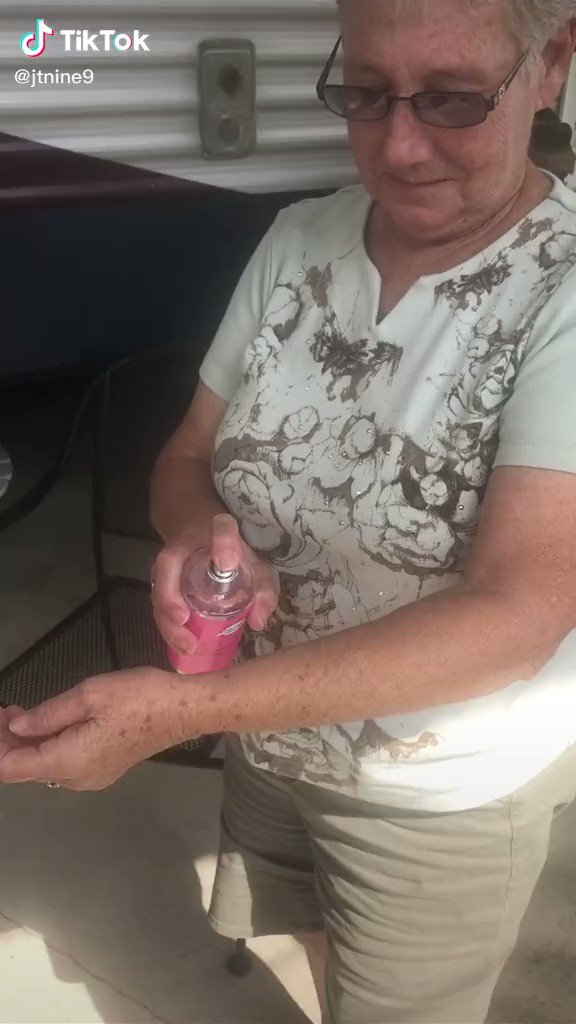 If you see me in the club spraying perfume and sniffing my arm... mind your own or take a shot with me😌 https://t.co/1YlRpZroV6