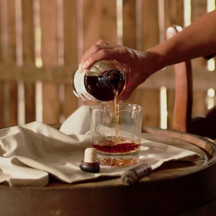 Roaming Man Whiskey is distilled in copper #potstills, a labor-intensive process rarely used in America. This hands-on approach results in the retention of more congeners that impart robust and complex flavors. #WhiskeyWednesday https://t.co/bi6So0yB7K