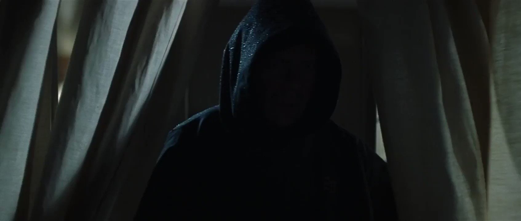 Happy 50th birthday M. Night Shyamalan ~ Unbreakable (2000) 