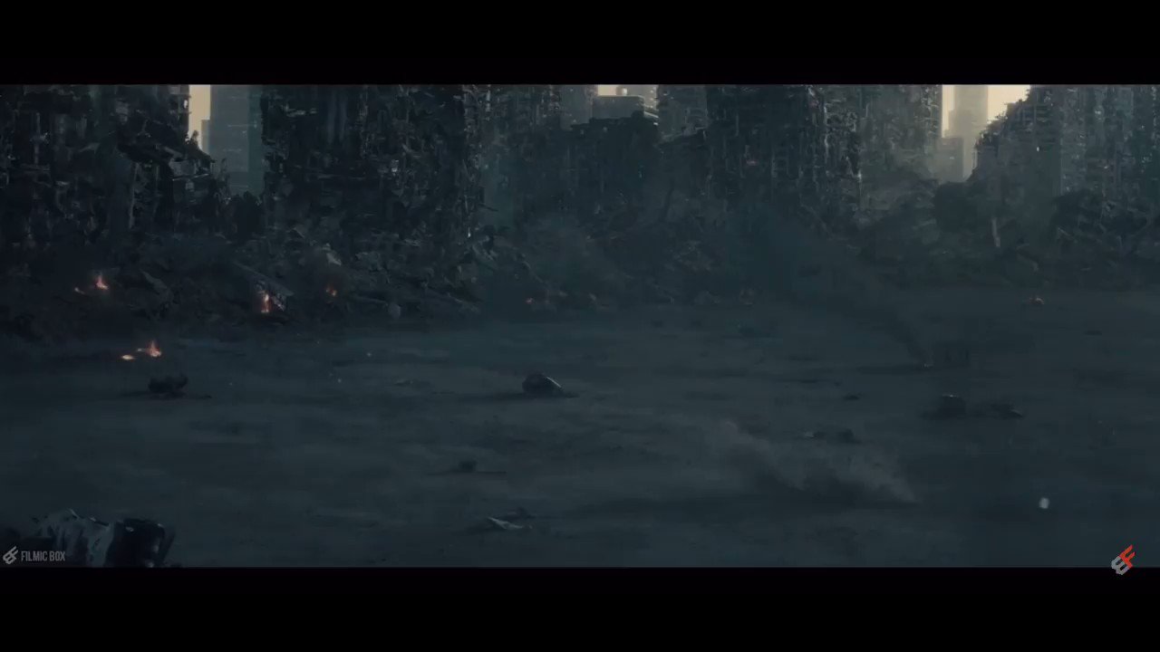 Are we blind ??? Deploy the birthday wishes. Happy Birthday to Michael Shannon, Zod in the DCEU. 
