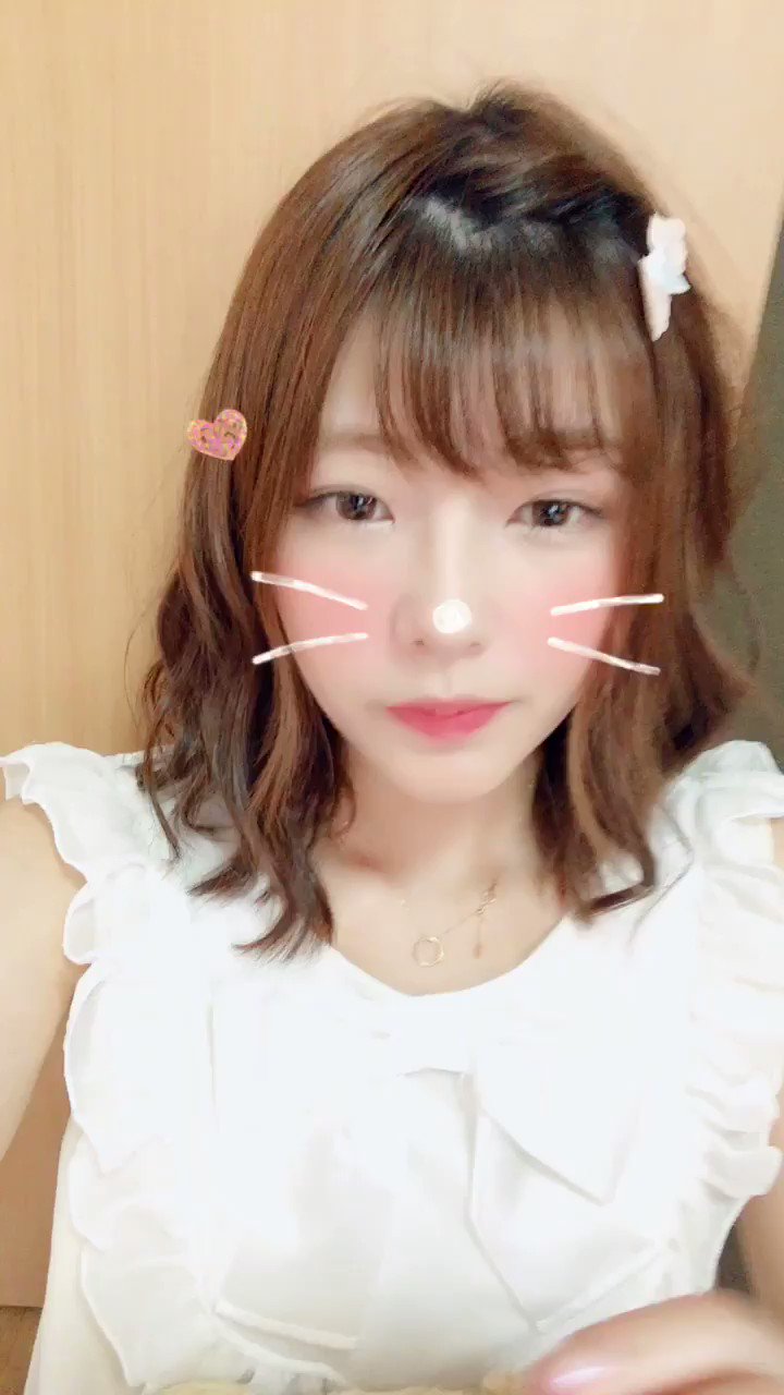さつき 出っ歯自分治したんですけど 出っ歯の方が良かった説ある 2年前の古動画 T Co Lve1x6qqv4 Twitter