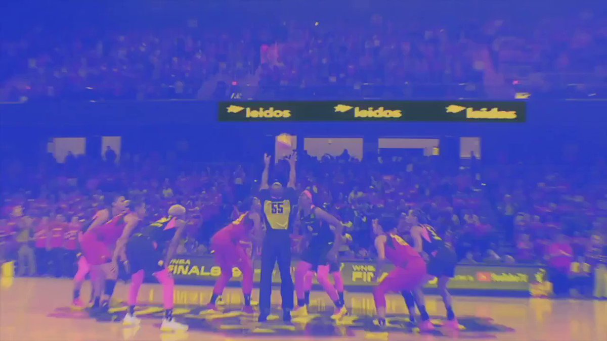 ICYMI earlier this week the #HoopStreams
Mambacita moment was for Karima-Christmas Kelly. We are all thinking of you and praying for a quick recovery! @RimaC13 https://t.co/WvDILQVCnQ