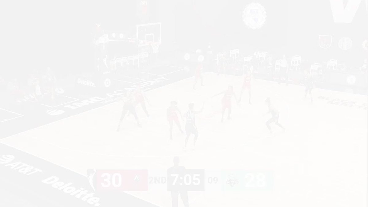 Back to back 3s from @AmandaZahuiB! 🗽
Shooting 4-6 from 3PT range in the 1st half. https://t.co/2nOAIe0W5D