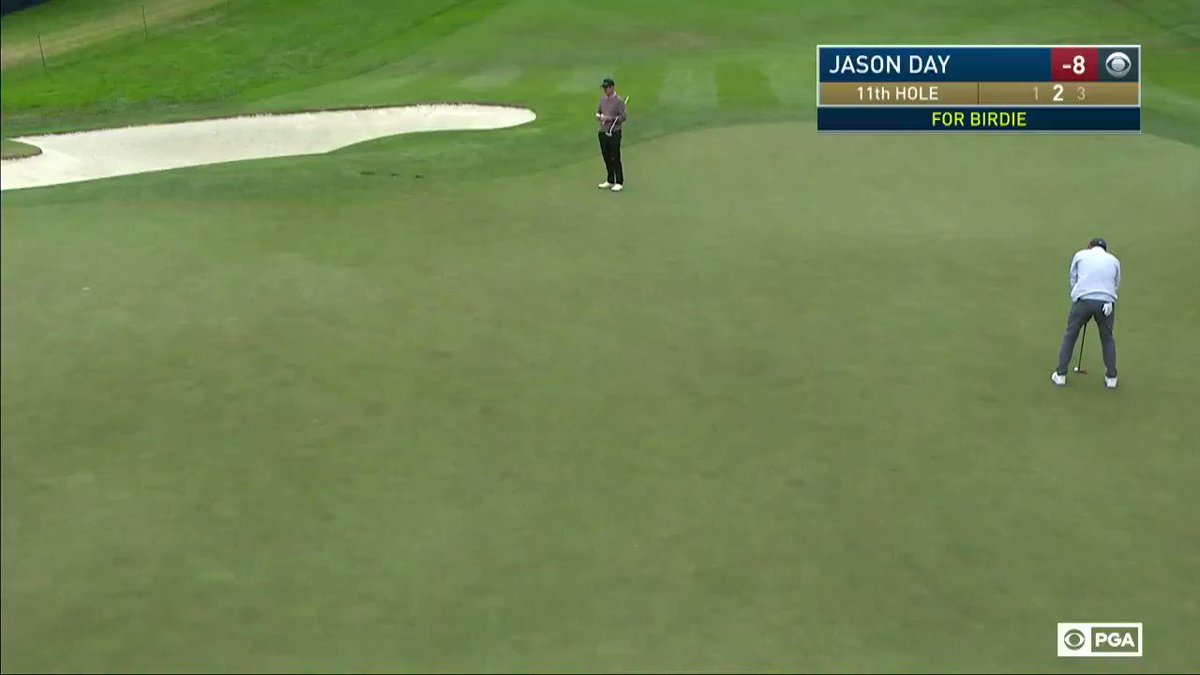 What does a perfect putt look like? Jason Day will show you.
He's just one back at -9. https://t.co/QdxGknGCsh