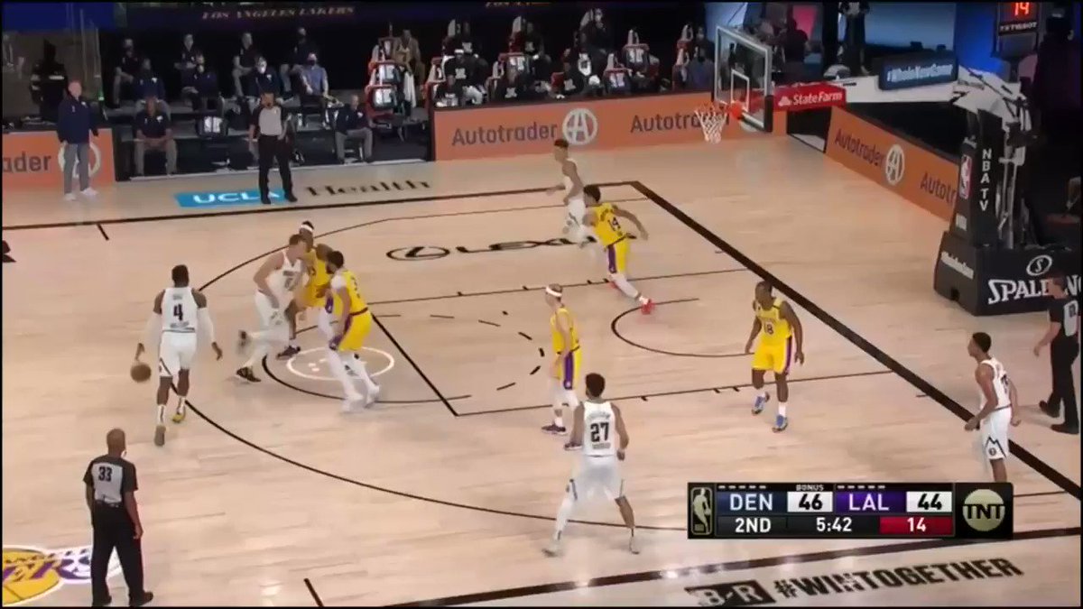 Michael Porter Jr. with a beautiful quick release on the catch-and-shoot 3, assisted by Paul Millsap
#Nuggets #MileHighBasketball https://t.co/7xmbviisOY