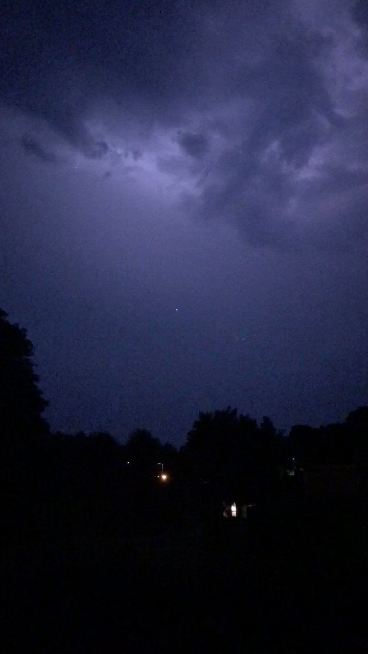 Helen Ray Boardman on Twitter "Spectacular lightning just south of 