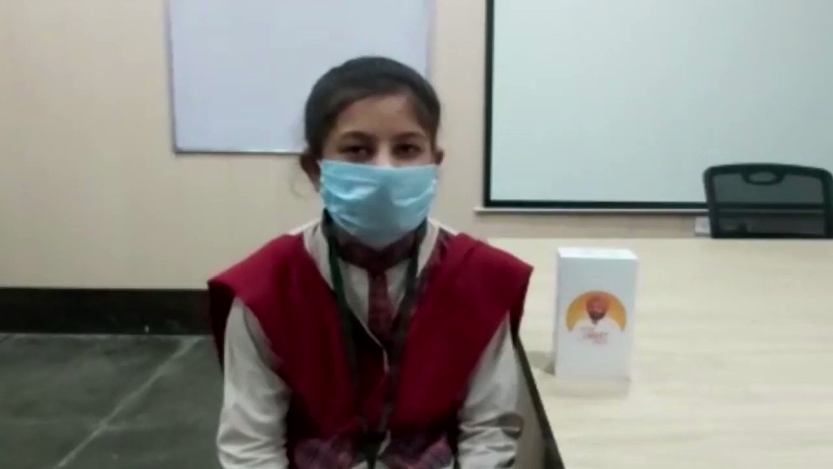 It is heartwarming to see that we could help students like Pallavi with #CaptainSmartConnect Scheme. Smart phones will immensely help many students like her in getting access to online education especially during #COVID19. https://t.co/5zbIG5RamH