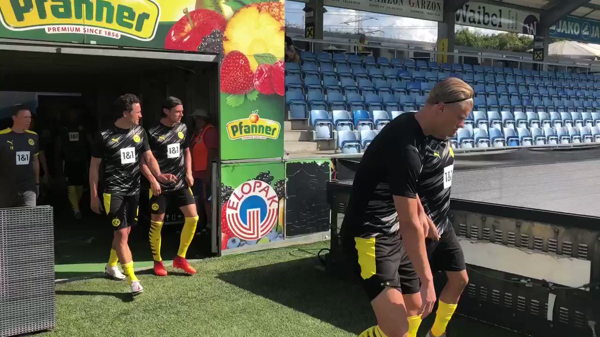 Borussia Dortmund @BVB