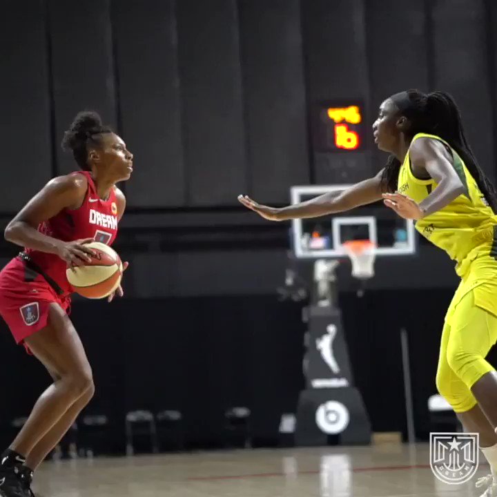 B has been on a mission this year!
15.9 ppg π₯
3.9 rpg π₯
3.4 apg π₯
1.9 spg π₯
#GoDream https://t.co/hpYTJ0rw90