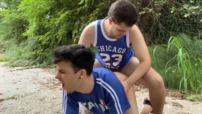 Before going to soccer with my best friend, that's how we straight guys are when no one sees us!
?Full