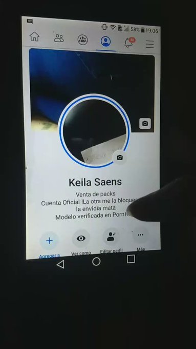 Keila Saens’s pics and videos