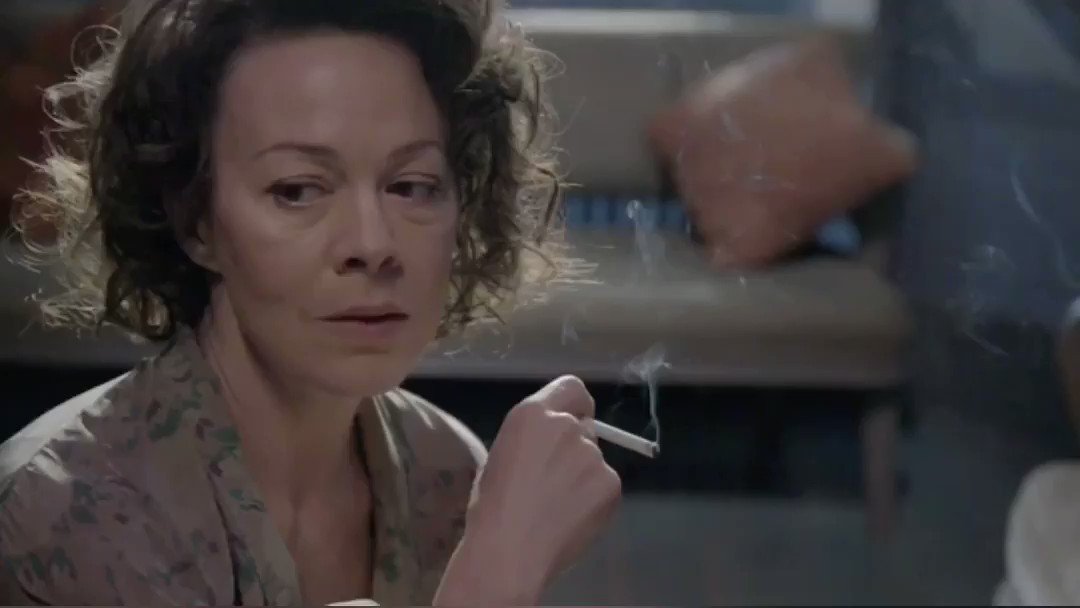 Meu deus É O ANIVERSÁRIO DA PATROA. 

Happy birthday to the legendary Helen Mccrory  