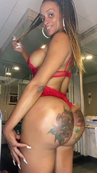 🌹 https://t.co/eNXqAhQ6VS<a href="/tag/caught"class="tags"><span>#caught</span></a>