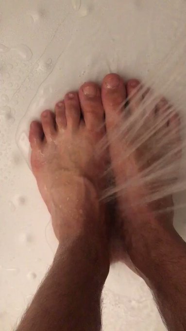 Shower time?
Gotta be clean before making you obey me

#fetish #shoesforsale #straightdomination #straightboy