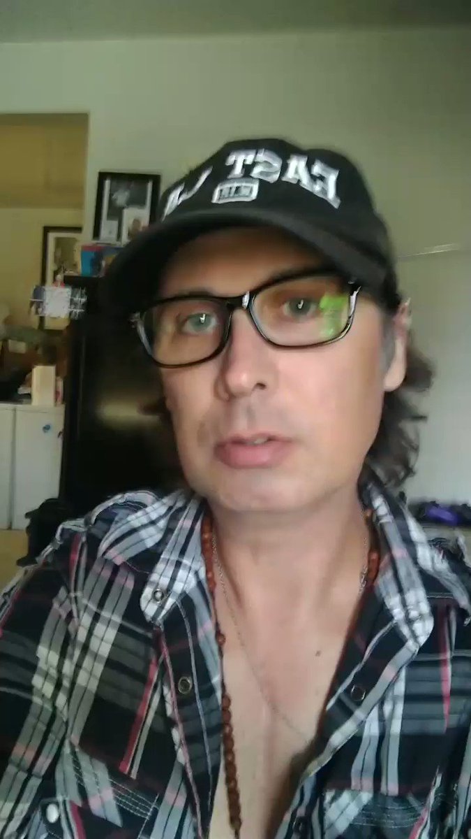 @realDonaldTrump @RealJamesWoods @ScottPresler
Day 4 at my kids online school and they're already bringing in Marxism.
I spoke to the principal today and she flat out told me that the school is working with BLM. Please share with all Patriots. https://t.co/9AvO8t924z