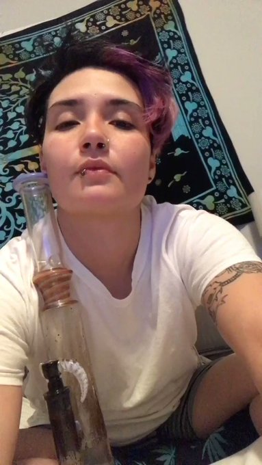 Lucy Grey’s pics and videos