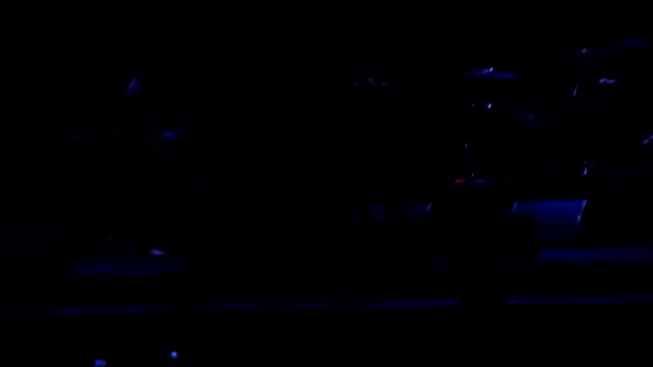 Happy Birthday Julian Casablancas and THANK YOU FOR THIS MOMENT. IM SO THANKFUL THAT I GOT TO SEE IT LIVE 