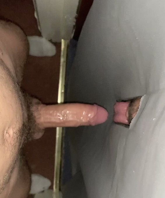 When pornstar 🔥@PhilippWants🔥 came over for a session: He fucked my throat...Then the tables turned 🍆😈<a class="tags" href="/tag/philippwants">@philippwants</a><a href="/tag/bigdick"class="tags"><span>#bigdick</span></a><a href="/tag/xl"class="tags"><span>#xl</span></a><a href="/tag/hung"class="tags"><span>#hung</span></a><a href="/tag/blowjob"class="tags"><span>#blowjob</span></a><a href="/tag/gloryhole"class="tags"><span>#gloryhole</span></a><a href="/tag/deepthroat"class="tags"><span>#deepthroat</span></a>