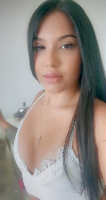 Hiiiiii ? https://t.co/7nUkRoG75c