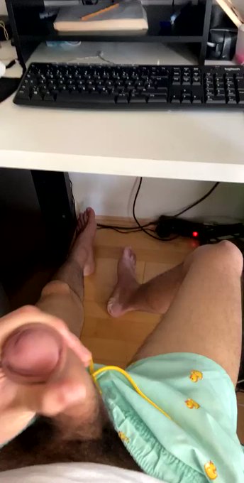 Suck or lick? https://t.co/uHtijfh7Ko