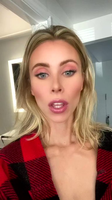 Who’s excited for the weekend?! ? https://t.co/MOsb9IkJ99